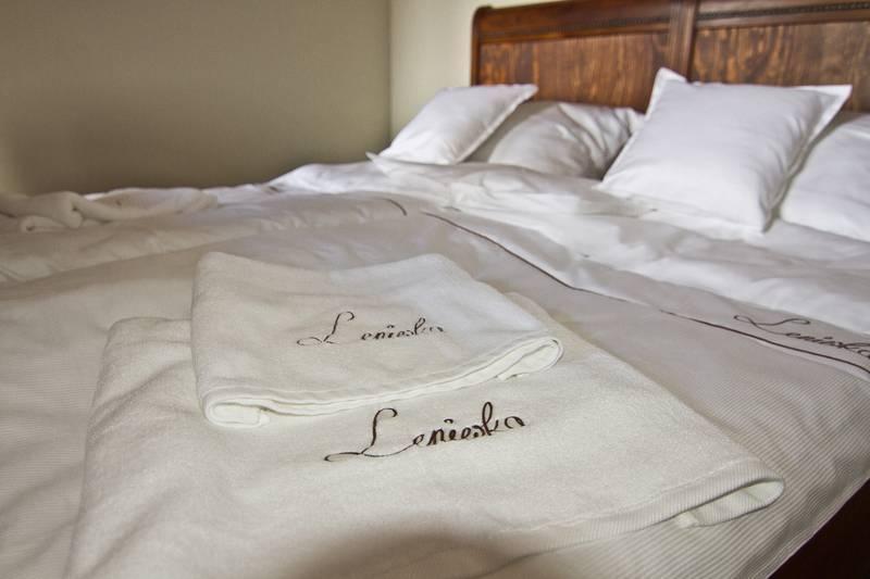 Leniwka Hotel Świebodzin Eksteriør billede
